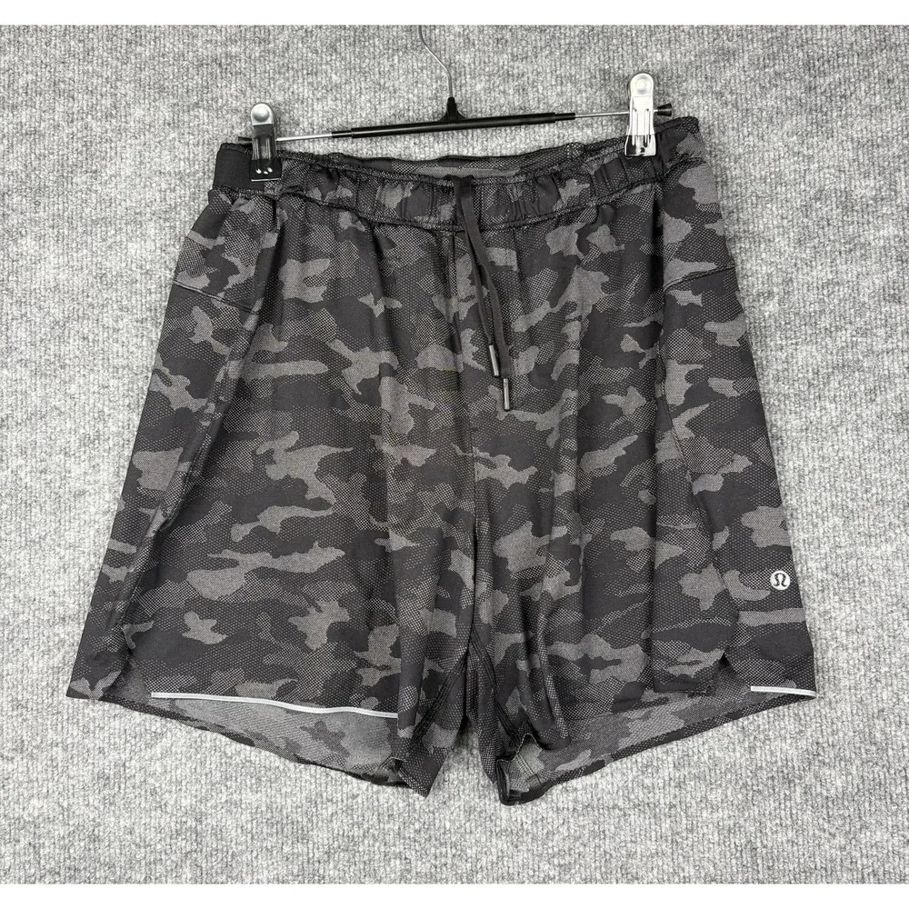 Lululemon Shorts Mens M Black Gray Camo Surge Lined Stretch Gym Run Train